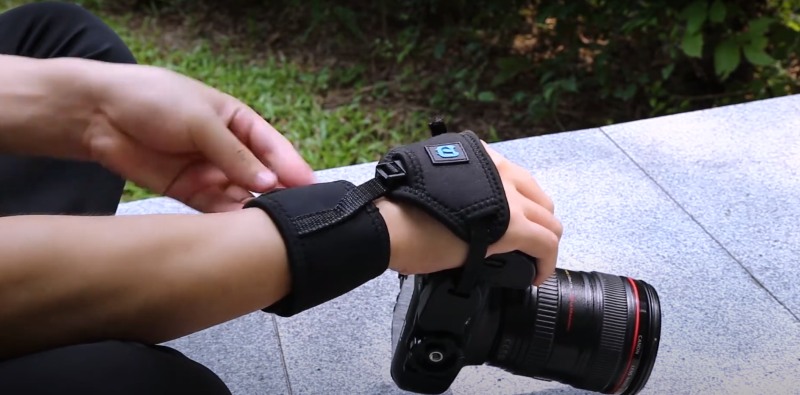 hand grip camera strap